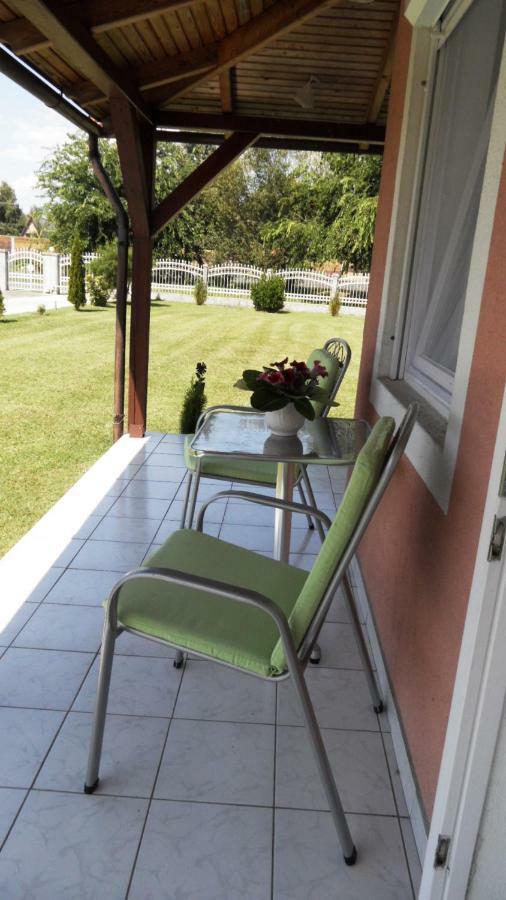 Ferienhaus Am Plattensee Balatonmáriafürdő 外观 照片
